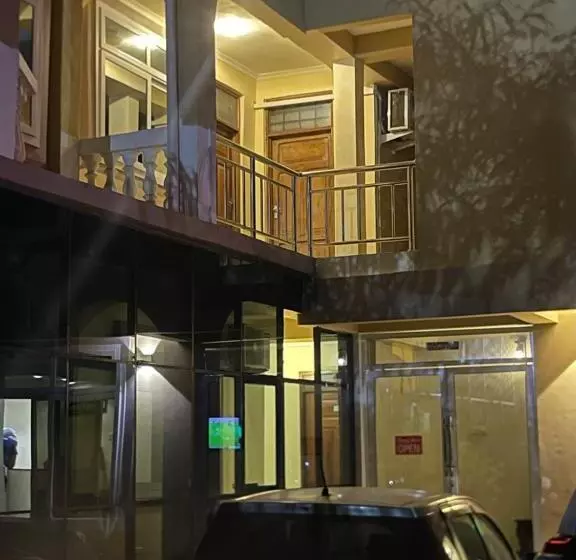 Moments Park Motel
