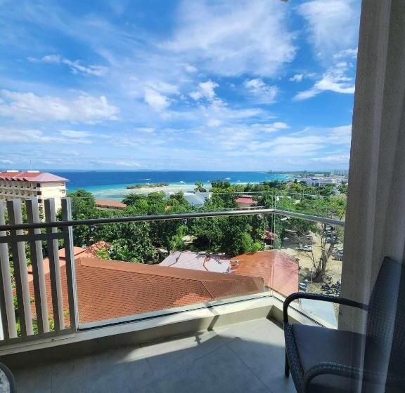 Hotel Tambuli Maribago Residence