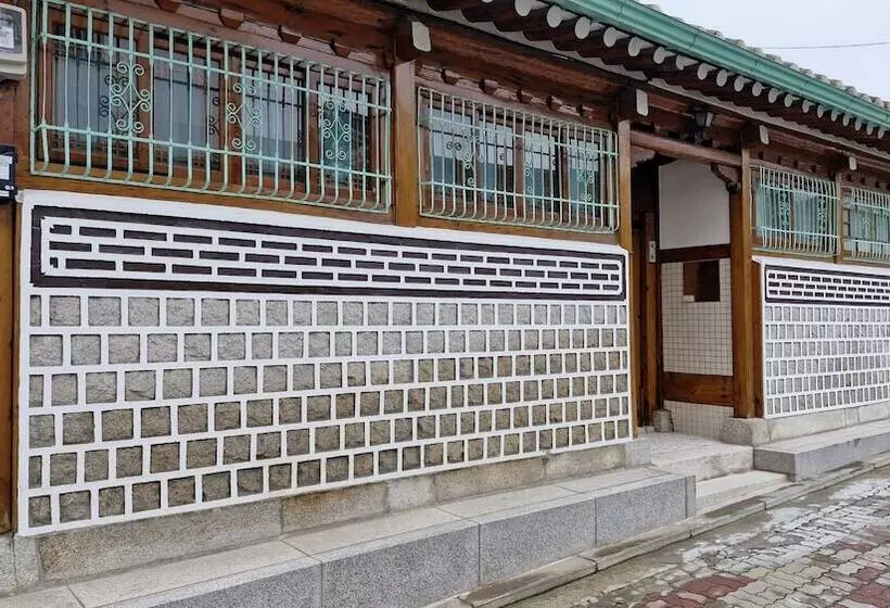 پانسیون Leedo Hanok