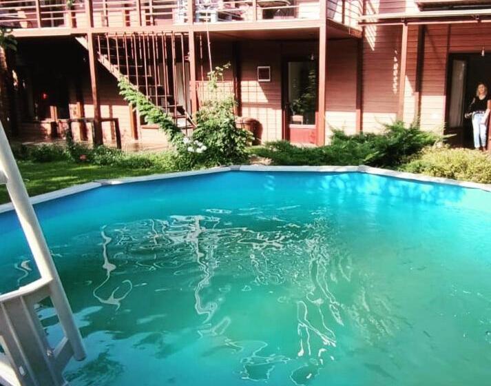 پانسیون Svezhest/свежесть