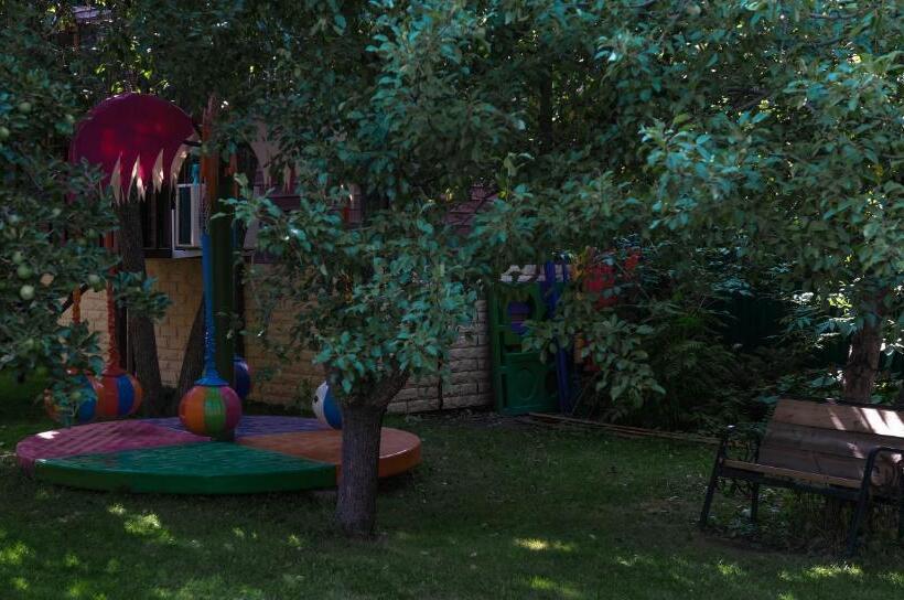 پانسیون Svezhest/свежесть