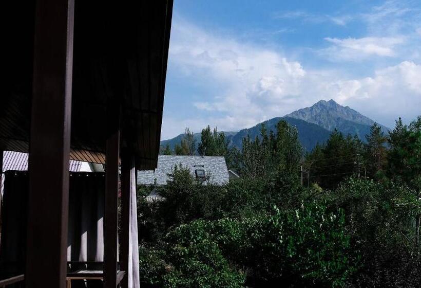 پانسیون Svezhest/свежесть