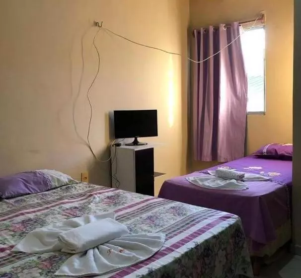 ユースホステル Pousada Santos