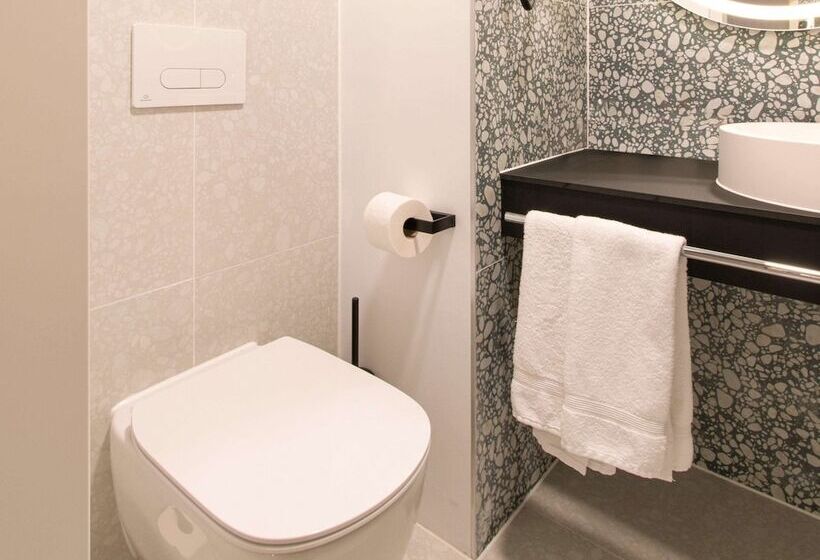 Отель Ibis Styles Bredene