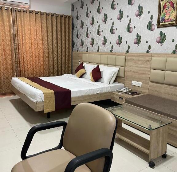 호텔 Seth Murlidhar Seva Sadan Near Prem Mandir