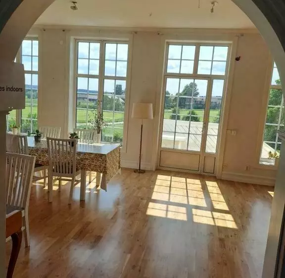 Retkeilymaja Semester Hem 2 Storvik