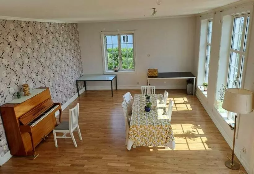 Retkeilymaja Semester Hem 2 Storvik