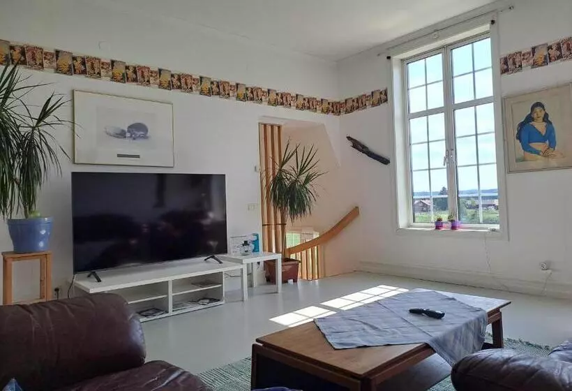 Retkeilymaja Semester Hem 2 Storvik