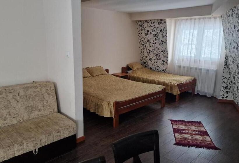 تختخواب و صبحانه Vila Zlatar