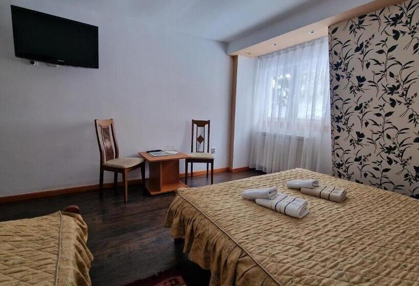 تختخواب و صبحانه Vila Zlatar