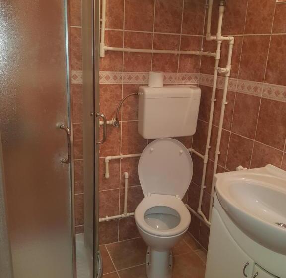 تختخواب و صبحانه Vila Zlatar