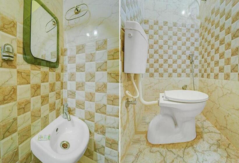 Oyo Flagship Hotel Komal Inn