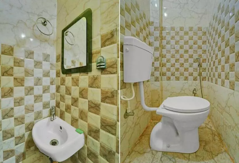 Oyo Flagship Hotel Komal Inn
