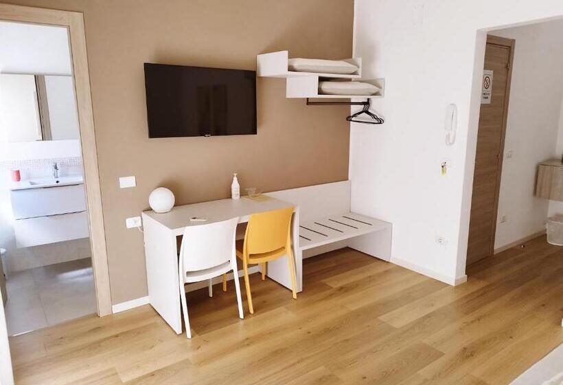 פנסיון Alcamo Rooms Con Garage Privato