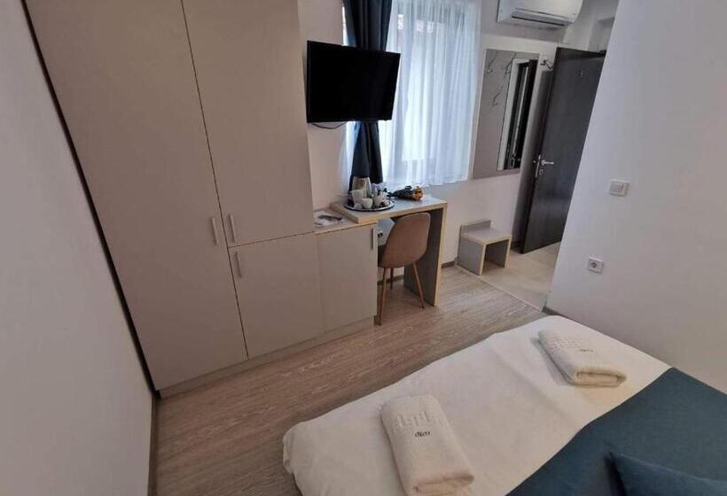 פנסיון Casa Loro