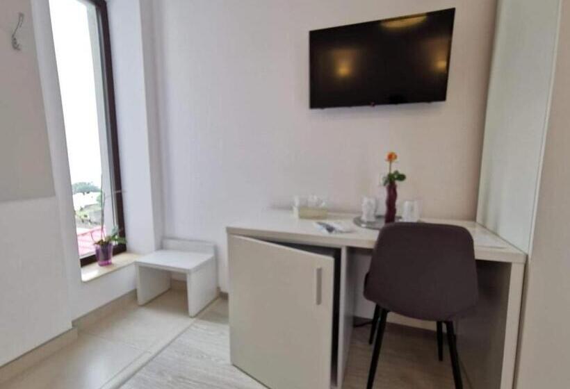 פנסיון Casa Loro