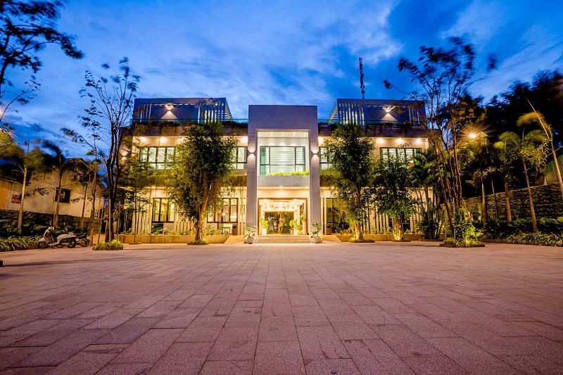 Rainforest Hotel By Nsun