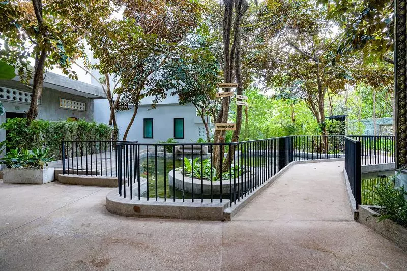 Rainforest Hotel By Nsun