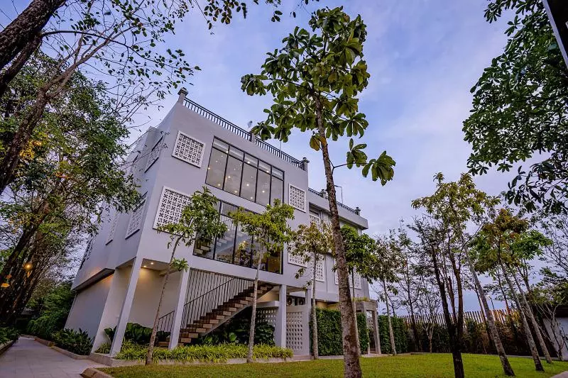 Rainforest Hotel By Nsun