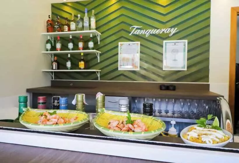 The Signature Level At Grand Palladium Imbassaí Resort & Spa