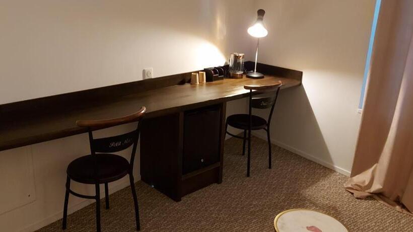 ホテル Auberge Le Petit Mas