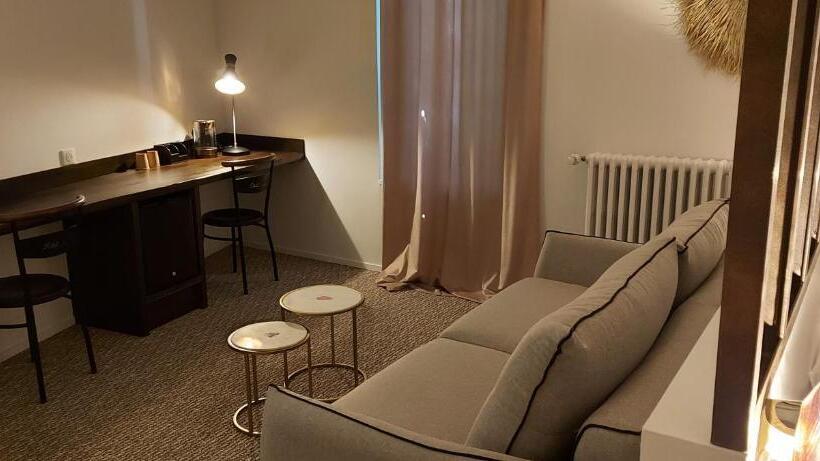 ホテル Auberge Le Petit Mas