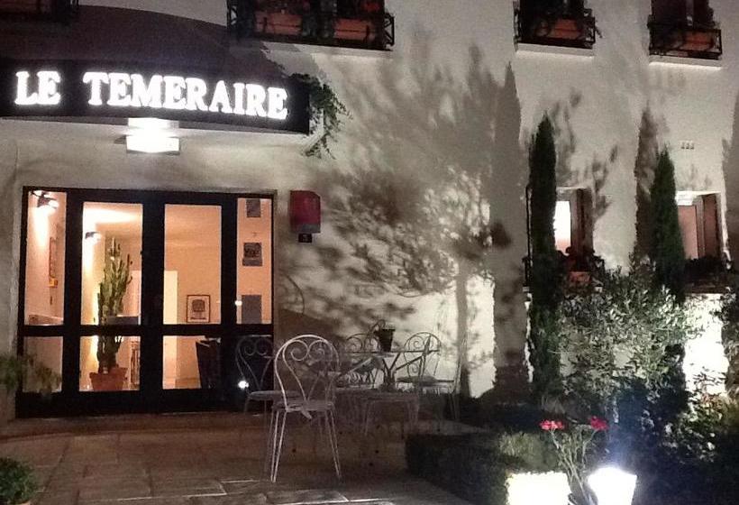 Отель Le Temeraire