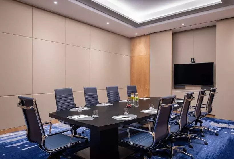 Abesq Doha Hotel And Residences, An Ihg