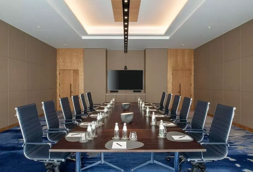 Abesq Doha Hotel And Residences, An Ihg