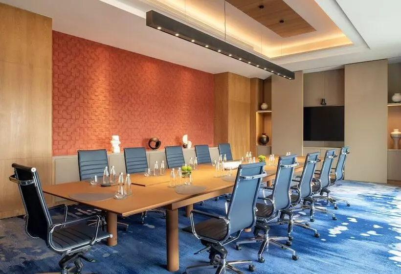 Abesq Doha Hotel And Residences, An Ihg