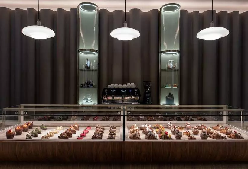 Abesq Doha Hotel And Residences, An Ihg