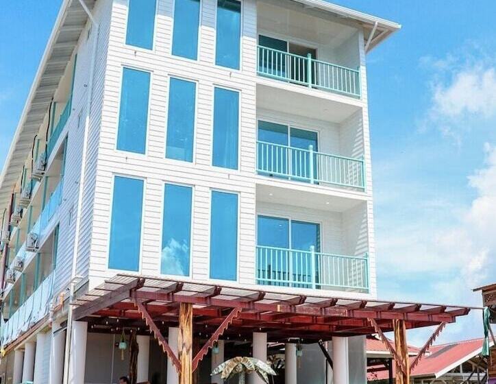 فندق Azul Bocas Town