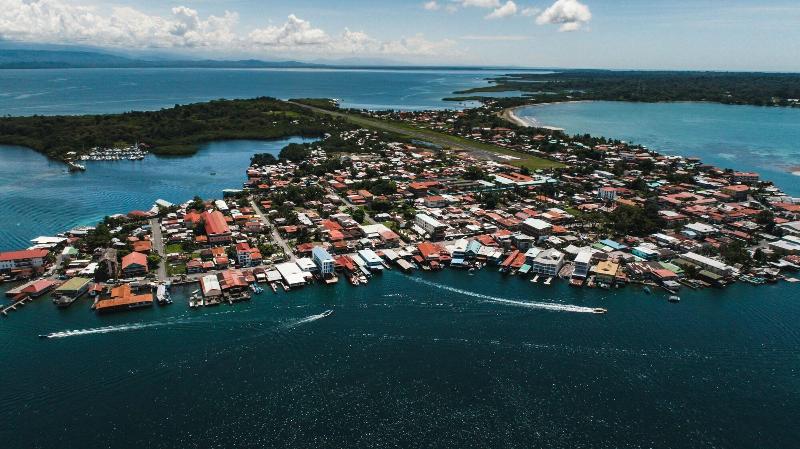 فندق Azul Bocas Town