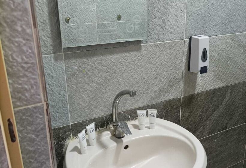 هتل Tui Pyramids View