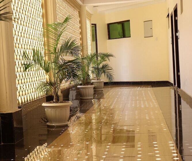 هتل Koru Country Club