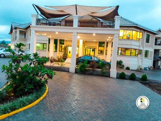 هتل Koru Country Club