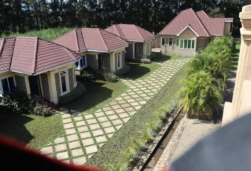 هتل Koru Country Club