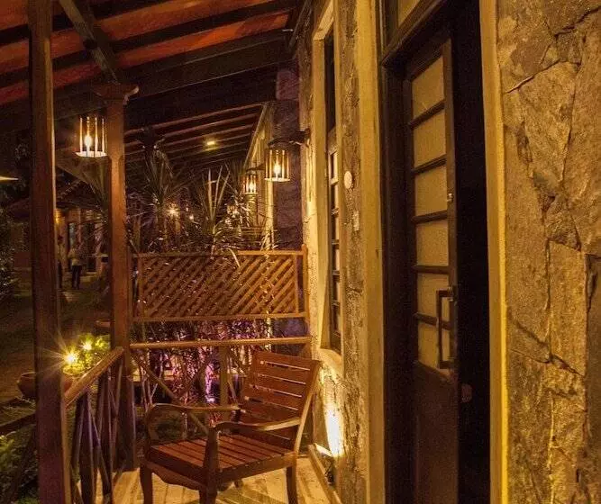 ホテル Villa Pinnawala & Restaurant