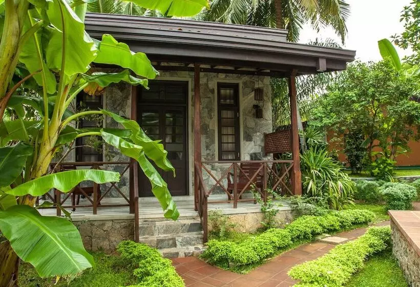 ホテル Villa Pinnawala & Restaurant