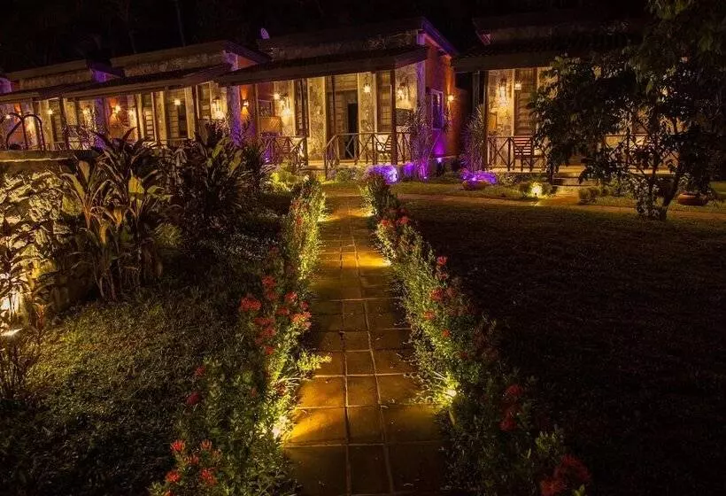 ホテル Villa Pinnawala & Restaurant