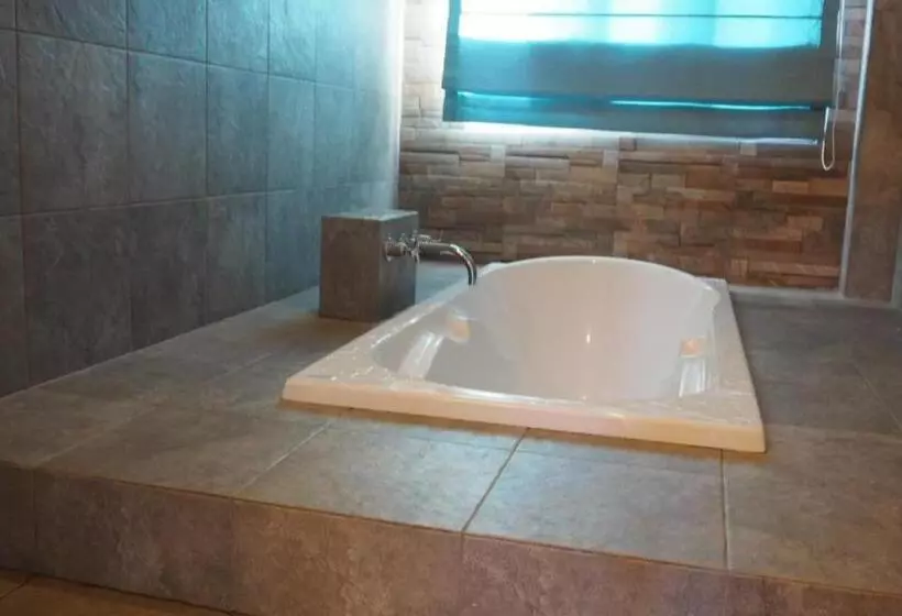 Maximize Brand New Hostel Udonthani