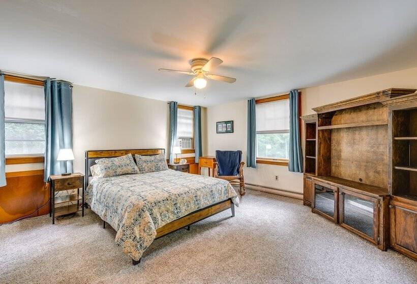 Clifford Home ~ 8 Mi To Elk Mountain Ski Resort!