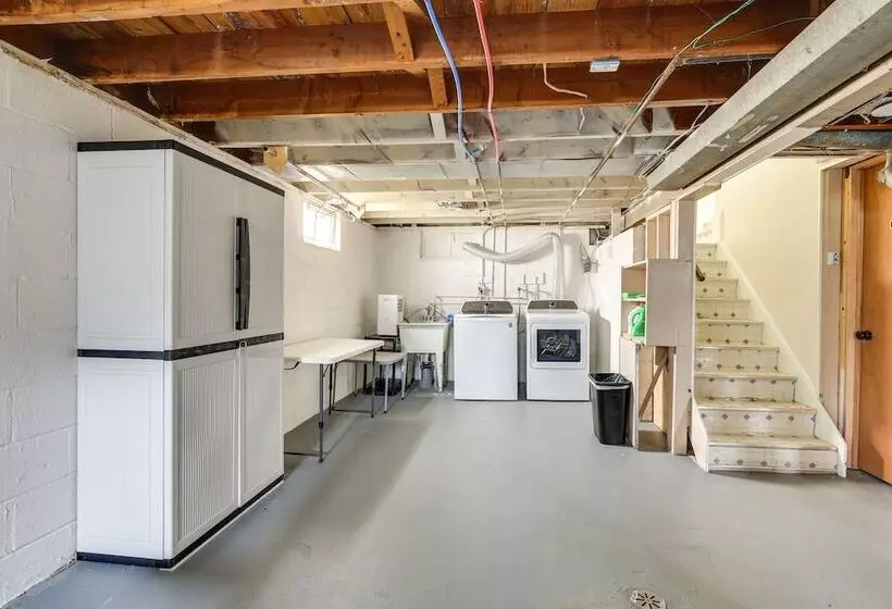 Chippewa Lake Cottage W/ Fire Pit!