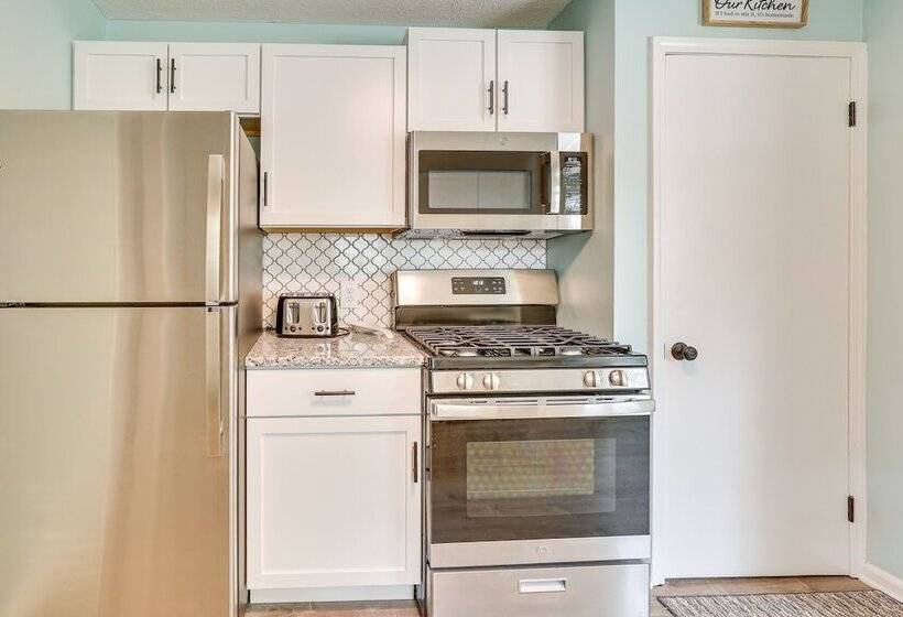 Chippewa Lake Cottage W/ Fire Pit!