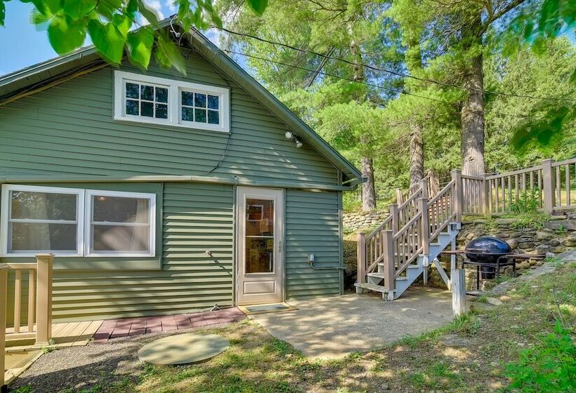 Cozy Cohocton Cottage W/ Private Beach & Deck!