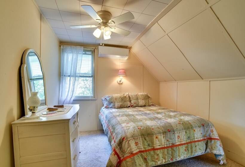 Cozy Cohocton Cottage W/ Private Beach & Deck!