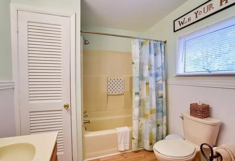 Cozy Cohocton Cottage W/ Private Beach & Deck!