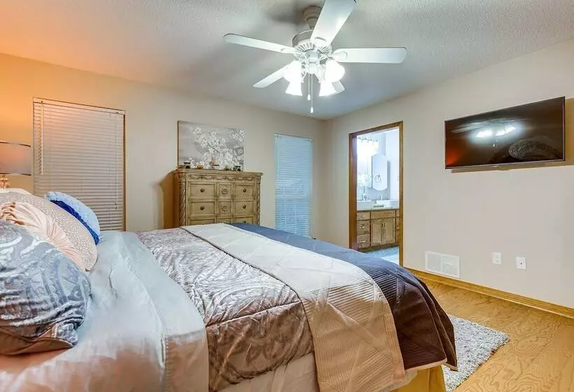 Dog Friendly Alabama Retreat W/ Patio & Fire Pit!