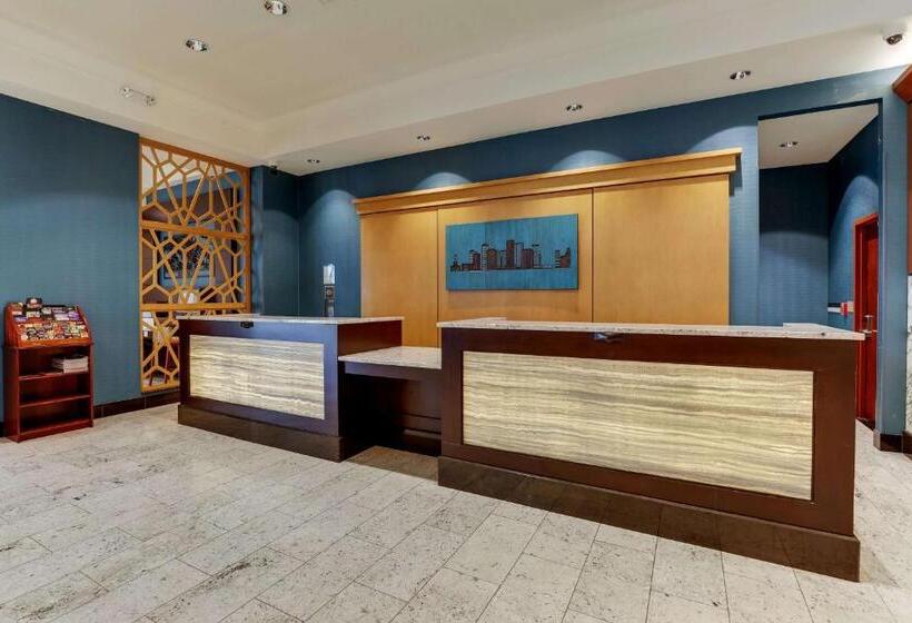 Drury Plaza Hotel Dallas Arlington