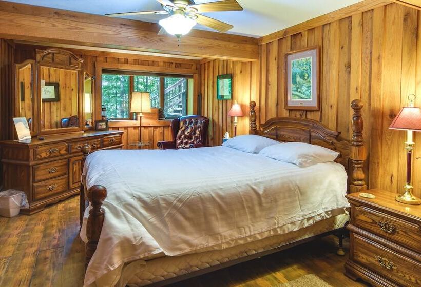 Family Friendly Dubois Cabin W/ Community Pool!